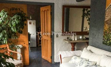 Leon Propiedades arrienda casa en sector Los Hornitos, Curacaví.