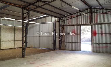 Leon Propiedades arrienda casa en sector Los Hornitos, Curacaví.