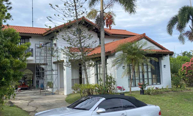 VACATION HOUSE FOR SALE IN ALTA MIRA TAGAYTAY