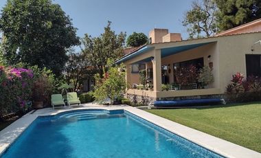 AMPLIA CASA EN VENTA Y RENTA, CLUB DE GOLF STA. FE