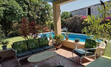 AMPLIA CASA EN VENTA Y RENTA, CLUB DE GOLF STA. FE