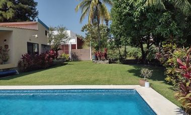 AMPLIA CASA EN VENTA Y RENTA, CLUB DE GOLF STA. FE