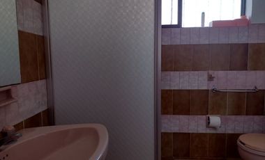 AMPLIA CASA EN VENTA Y RENTA, CLUB DE GOLF STA. FE