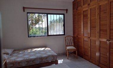 AMPLIA CASA EN VENTA Y RENTA, CLUB DE GOLF STA. FE