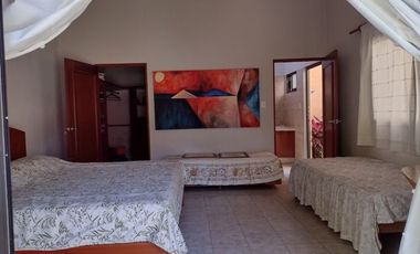 AMPLIA CASA EN VENTA Y RENTA, CLUB DE GOLF STA. FE