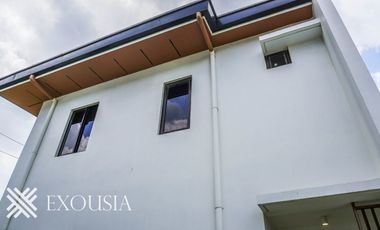 3 BEDROOM SINGLE ATTACHED UNIT LOCATED IN THE VILLAGES AT LIPA