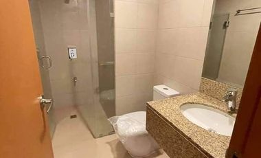 Bonifacio global city area condominium in rent to to own st lukes  s&r bgc high street