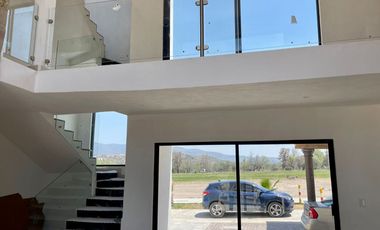 RENTO CASA CAMPESTRE NUEVA CERCA ESTACION FERROCARRIL SIN MUEBLES AMPLIA CON VISTAS INCREIBLES EN SAN MIGUEL DE ALLENDE,GTO