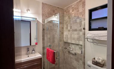 Hermoso Depa amueblado en Zirandaro club de golf