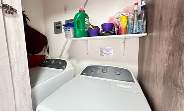 Hermoso Depa amueblado en Zirandaro club de golf