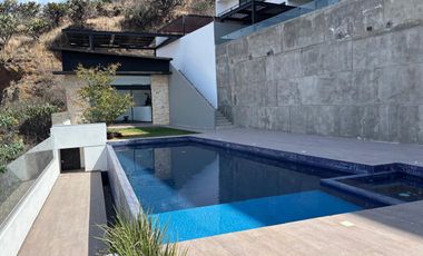 VENTA DEPARTAMENTO EN MILENIO III, NUEVO EN PLANTA BAJA CON JARDÍN Y VISTA PANORÁMICA