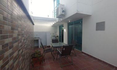 Casa amoblado en arriendo en Ciudad Jardín.