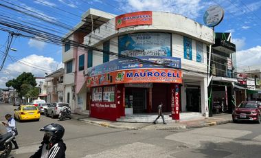 ARRIENDO OFICINAS - LOCAL COMERCIAL DE 3 AMBIENTES EN AVENIDA MANABÍ PORTOVIEJO