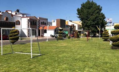 Casa en Renta en Metepec, con 3 recamaras en Fraccionamiento, muy cerca de Av. Pino Suarez. Zona Pabellón Metepec.
