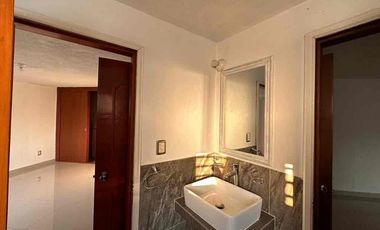 Casa en Renta en Metepec, con 3 recamaras en Fraccionamiento, muy cerca de Av. Pino Suarez. Zona Pabellón Metepec.