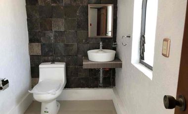 Casa en Renta en Metepec, con 3 recamaras en Fraccionamiento, muy cerca de Av. Pino Suarez. Zona Pabellón Metepec.