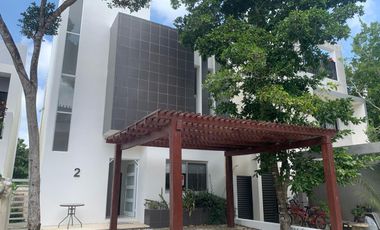 Casa amueblada en Residencial Puntaarena Puerto Morelos