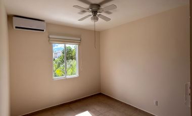 EN VENTA CASA DE 3 RECAMARAS CON AMENIDADES EN RESIDENCIAL LA JOYA EN PLAYA DEL CARMEN