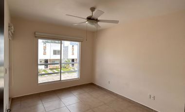 EN VENTA CASA DE 3 RECAMARAS CON AMENIDADES EN RESIDENCIAL LA JOYA EN PLAYA DEL CARMEN