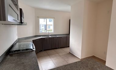 EN VENTA CASA DE 3 RECAMARAS CON AMENIDADES EN RESIDENCIAL LA JOYA EN PLAYA DEL CARMEN