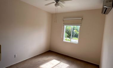 EN VENTA CASA DE 3 RECAMARAS CON AMENIDADES EN RESIDENCIAL LA JOYA EN PLAYA DEL CARMEN