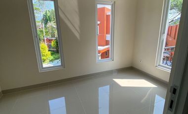VILLA MEWAH 3 KM ISTANA CIPANAS DAN 12 KM PUNCAK PASS