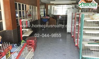 ภัตตาคารพร้อมอพาร์ทเม้นท์ 4 ชั้น ติดถนนสายสุพรรณบุรี–ป่างิ้ว ใกล้ขนส่งอ่างทอง ทำเลน่าลงทุน