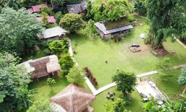 Land for sale with accommodation business, restaurant, Chiang Dao District, good location. Suitable for expanding your accommodation business.