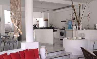 VENTA DE LINDA CASA DE PLAYA EN CONDOMINIO COCOA (ASIA): 5 DORMIT $ 360,000