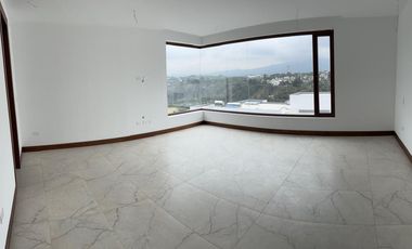 HERMOSA CASA DE VENTA EN NAYÓN!!  VISTA!!