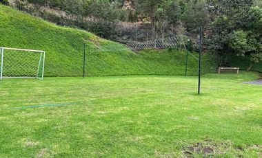 HERMOSA CASA DE VENTA EN NAYÓN!!  VISTA!!