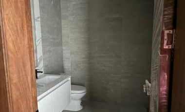 HERMOSA CASA DE VENTA EN NAYÓN!!  VISTA!!