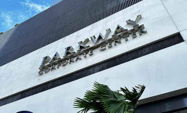 Parkways Corporate Center 55sqm floor Area Office Space Unit in 26th Floor, For Sale