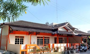 Rumah dan Ruko 2 Lantai Strategis di Jalan Wates