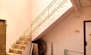 Rumah dan Ruko 2 Lantai Strategis di Jalan Wates