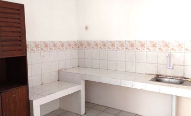 Rumah dan Ruko 2 Lantai Strategis di Jalan Wates