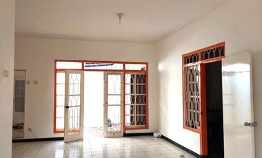 Rumah dan Ruko 2 Lantai Strategis di Jalan Wates