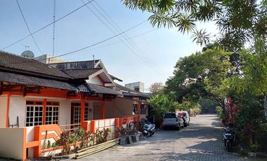 Rumah dan Ruko 2 Lantai Strategis di Jalan Wates