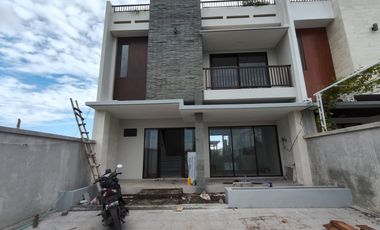 Brand new villa 4 bedrooms  352m² in Ungasan , ocean view