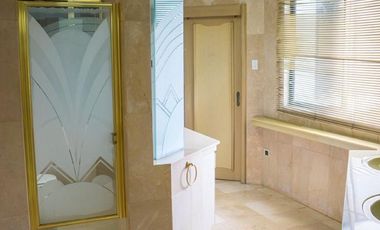 Samborondon, Renta de Hermosa Casa 4 Dorm. con Piscina