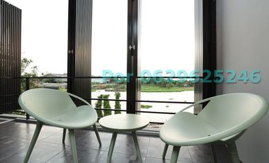House for sale by the river in Ayutthaya, 45-60 minutes from Bangkok.