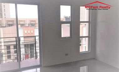 4 Bedroom Townhouse in Dulalia Homes Valenzuela
