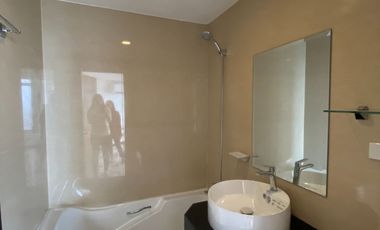 Rent to own 5 bedroom loft penthouse unit for sale in One Central Makati