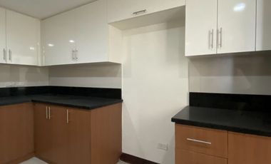 Rent to own 5 bedroom loft penthouse unit for sale in One Central Makati