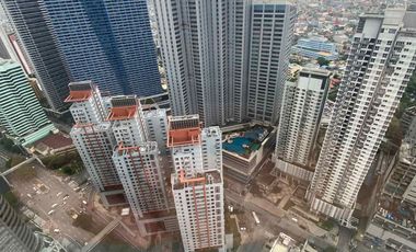 Rent to own 5 bedroom loft penthouse unit for sale in One Central Makati