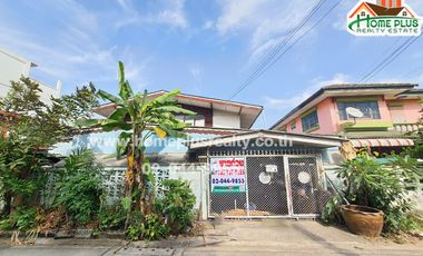 หมู่บ้านศิริเขต 1 ถนนเพชรเกษม (ใกล้สำนักงานเขตหนองแขม)