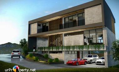 BRAND-NEW HOUSE WITH SWIMMING POOL PLUS 6 BEDROOM AND 5 PARKING