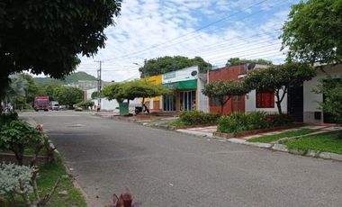 BONITA Y CENTRAL CASA AMPLIA UNIFAMILIAR EN MARIQUITA (TOLIMA) EN VENTA