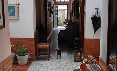 BONITA Y CENTRAL CASA AMPLIA UNIFAMILIAR EN MARIQUITA (TOLIMA) EN VENTA