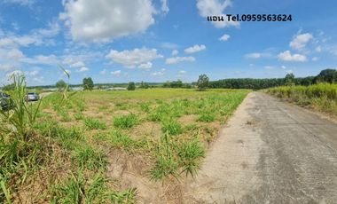 Land for sale  Land by Dok Krai Reservoir Maenam Khu , Pluakdaeng, Rayong.
